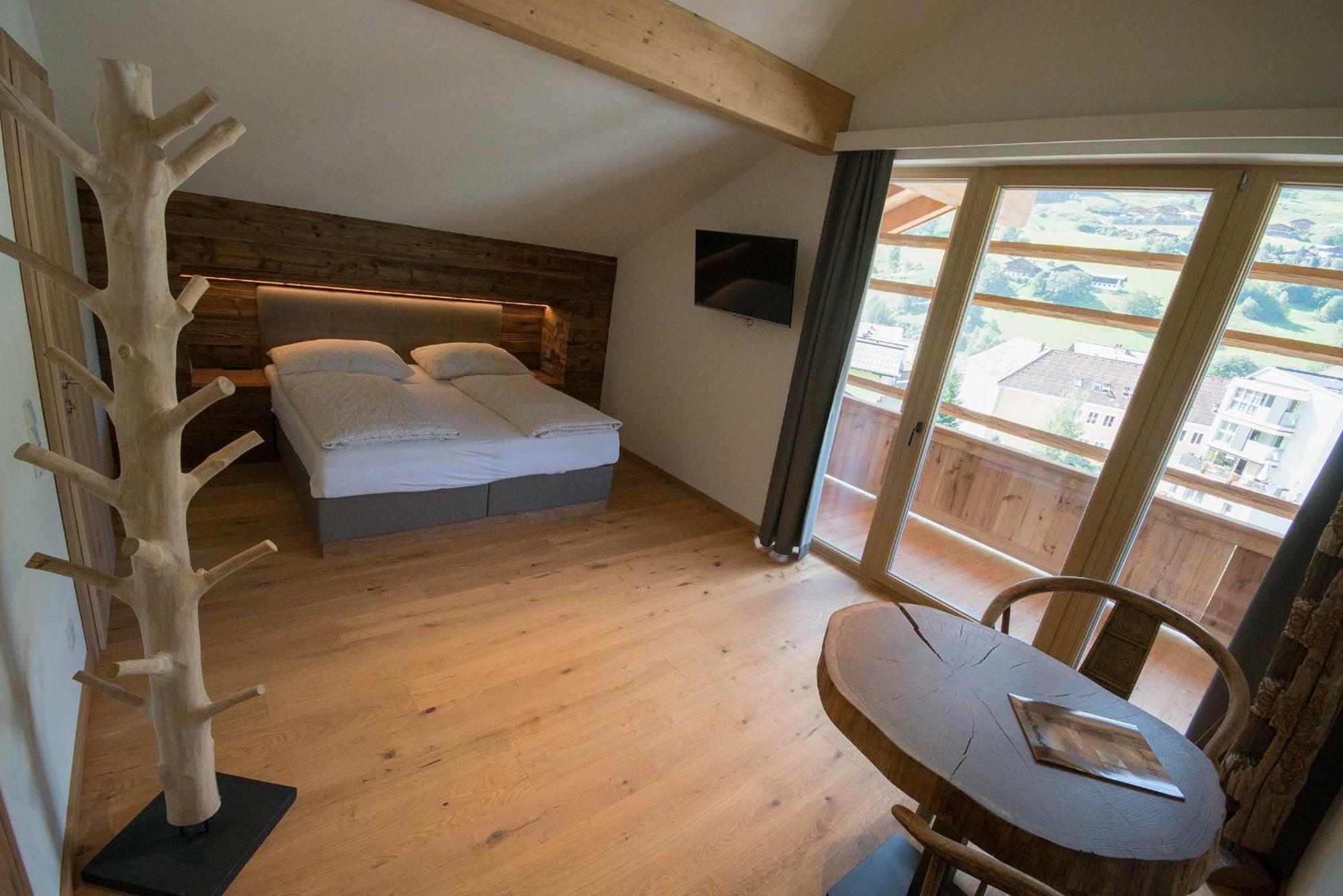 Hotel Atelier Garni Astei Grossarl Esterno foto