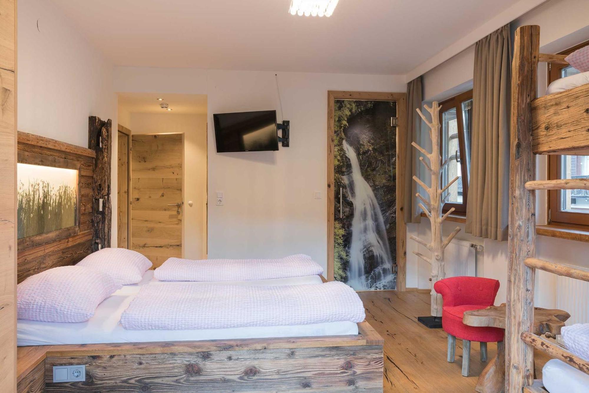 Hotel Atelier Garni Astei Grossarl Esterno foto