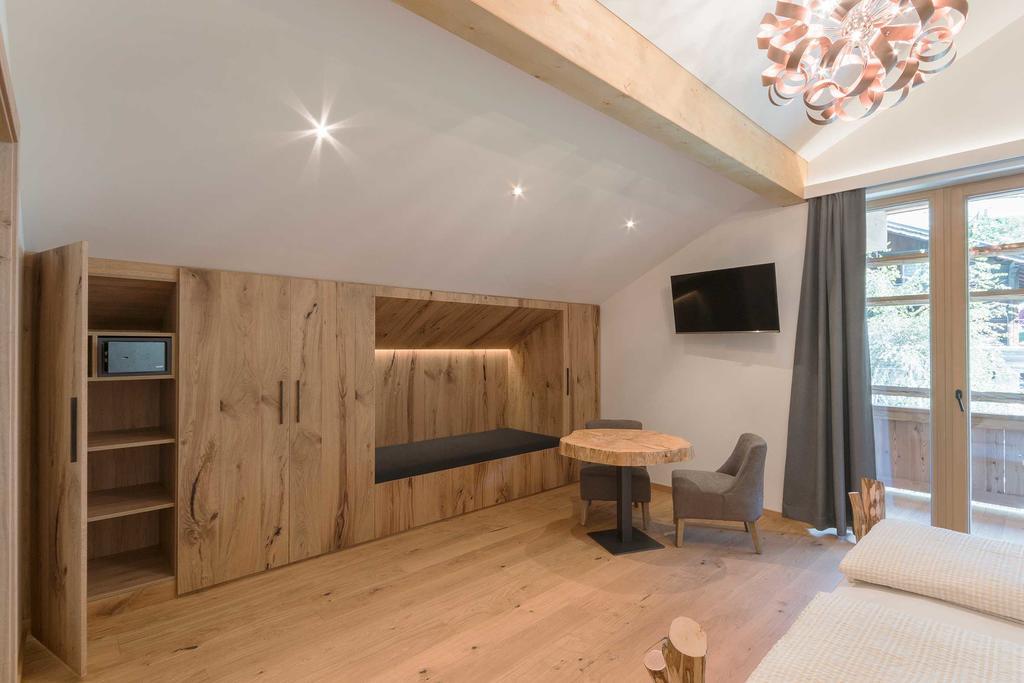 Hotel Atelier Garni Astei Grossarl Esterno foto